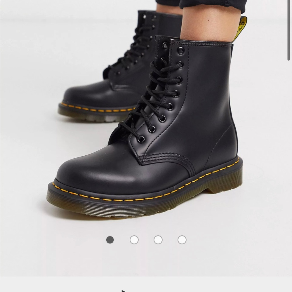 Dr. Martens AirWalker boots Women 7 - Picture 1 of 10